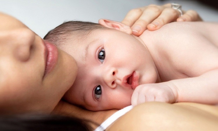 Nguyên nhân trẻ sơ sinh bị nấc cụt là gì? Có nguy hiểm không?