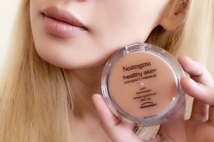 Neutrogena Healthy Skin Pressed Powder Compact