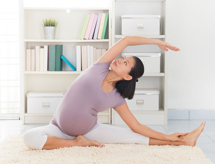 Tập yoga khi mang thai