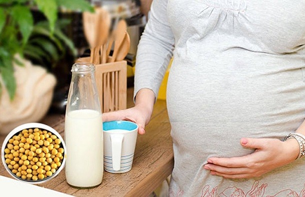 Bà bầu uống sữa đậu nành có tốt không? Có ảnh hưởng gì đến thai nhi không? Bà bầu uống sữa đậu nành có tốt không? Có ảnh hưởng gì đến thai nhi không?