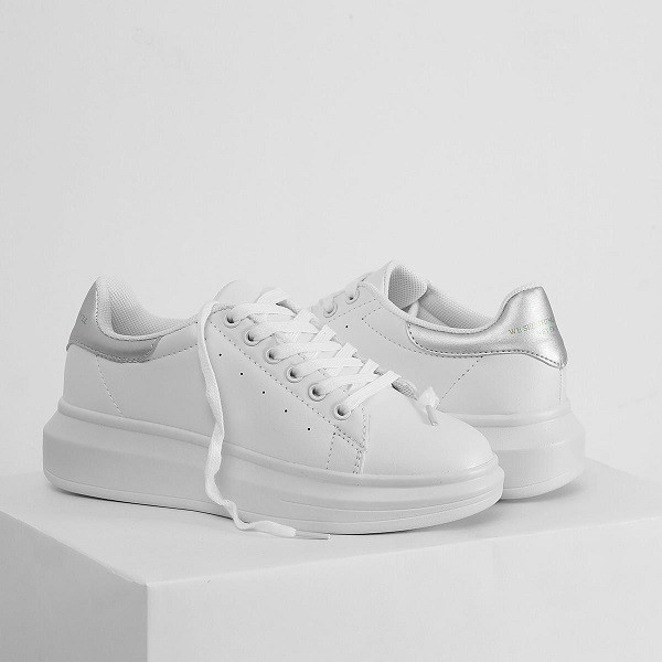 giày domba giá bao nhiêu, giày domba real giá bao nhiêu, giày domba auth giá bao nhiêu, giày domba chính hãng giá bao nhiêu